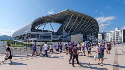 Edion Peace Wing Hiroshima / TOHATA ARCHITECTS & ENGINEERS, INC. + ENVIRONMENT DESIGN INSTITUTE + TAISEI DESIGN Planners Architects & Engineers Edion Peace Wing Hiroshima / TOHATA ARCHITECTS & ENGINEERS, INC. + ENVIRONMENT DESIGN INSTITUTE + TAISEI DESIGN Planners Architects & Engineers - Exterior Photography