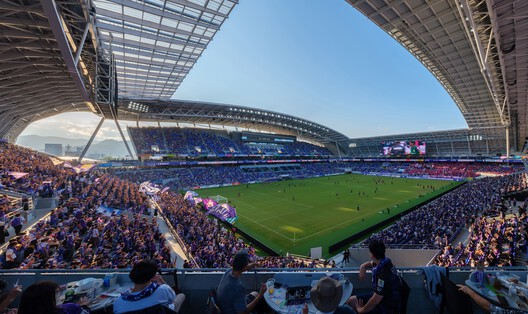 Edion Peace Wing Hiroshima / TOHATA ARCHITECTS & ENGINEERS, INC. + ENVIRONMENT DESIGN INSTITUTE + TAISEI DESIGN Planners Architects & Engineers Edion Peace Wing Hiroshima / TOHATA ARCHITECTS & ENGINEERS, INC. + ENVIRONMENT DESIGN INSTITUTE + TAISEI DESIGN Planners Architects & Engineers - Exterior Photography