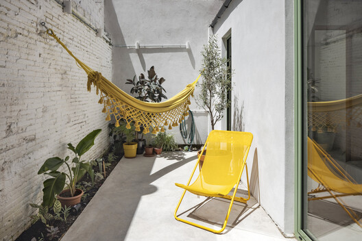 Reabilitação de Casa-Ateliê de Vidro Soprado em Barcelona / Nomadas Architecture Reabilitação de Casa-Ateliê de Vidro Soprado em Barcelona / Nomadas Architecture - Imagem 3 de 23