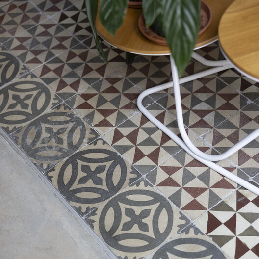 Reabilitação de Casa-Ateliê de Vidro Soprado em Barcelona / Nomadas Architecture Reabilitação de Casa-Ateliê de Vidro Soprado em Barcelona / Nomadas Architecture - Imagem 5 de 23