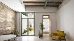 Reabilitação de Casa-Ateliê de Vidro Soprado em Barcelona / Nomadas Architecture