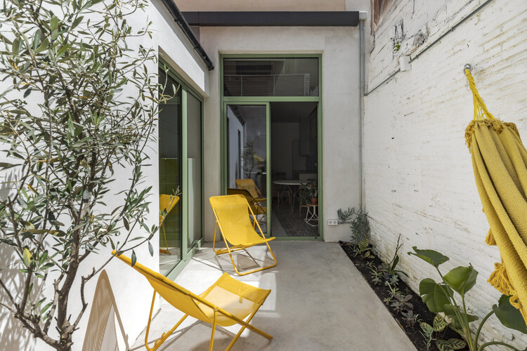 Reabilitação de Casa-Ateliê de Vidro Soprado em Barcelona / Nomadas Architecture - Imagem 9 de 23