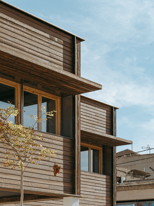 Centro Comunitario Hotel + Social  / MEII ESTUDIO - Fotografía exterior, Madera, Balcón