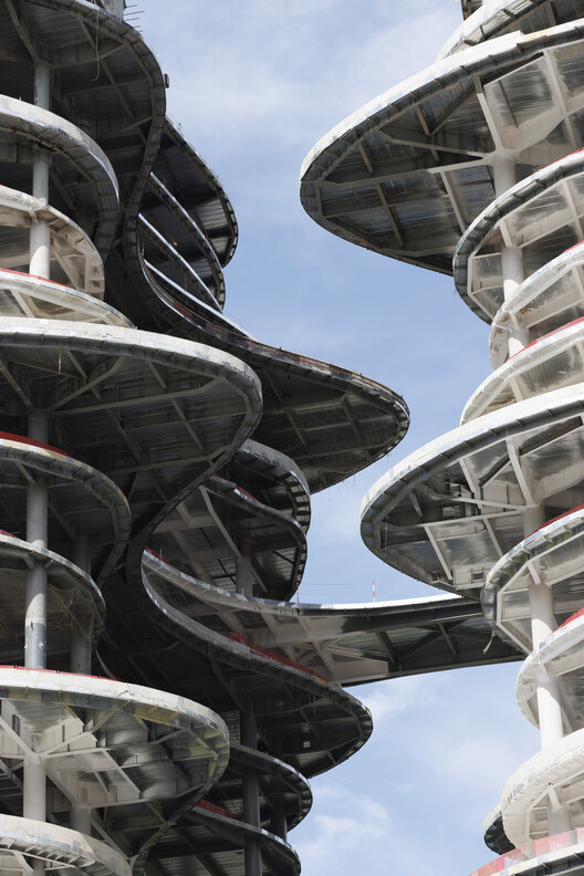 扎哈事务所深圳一丹中心封顶，层叠“城市峡谷” - 7 的图像 12