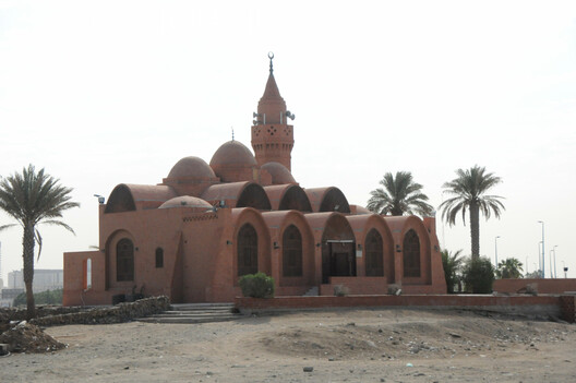 Abdelwahed El-Wakil Receives the 2025 Tamayouz Lifetime Achievement Award - Image 6 of 18