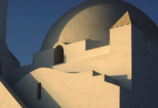 Abdelwahed El-Wakil Receives the 2025 Tamayouz Lifetime Achievement Award - Image 10 of 18