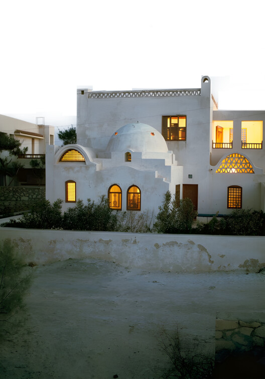 Abdelwahed El-Wakil Receives the 2025 Tamayouz Lifetime Achievement Award - Image 2 of 18