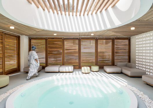 Fowóralé II. - Beach House / Oshinowo Studio - Interior Photography, Bedroom, Chair