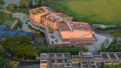 Langtou Gengxue + Education Centre / Atelier FCJZ