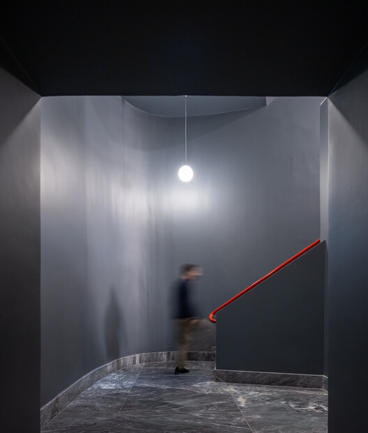 Salón central eborense / ateliermob - fotografía de interiores, hormigón