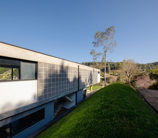 Casa SAP / Estúdio Brasileiro de Arquitetura + Ateliê AU - Fotografía exterior