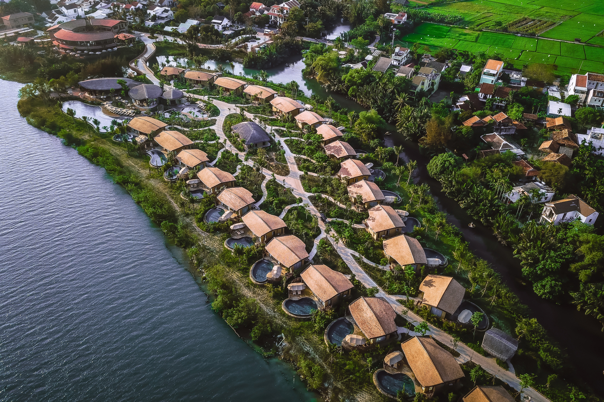 Namia River Retreat / LJ-Group Landscape Architecture + T3 ARCHITECTS