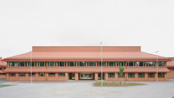 Sammontalo - School and Multipurpose Center / NERVIN architecture