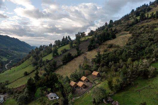 Módulos Habitacionales La Bocatoma / Cubbil studio Módulos Habitacionales La Bocatoma / Cubbil studio - Imagen 6 de 22