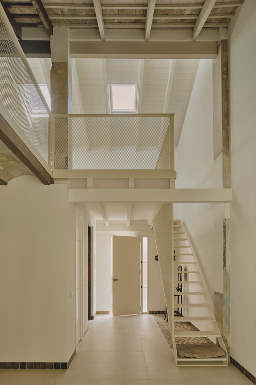 Casa Estels / ENDALT Arquitectes - Fotografía interior, Madera, Escaleras, Barandas