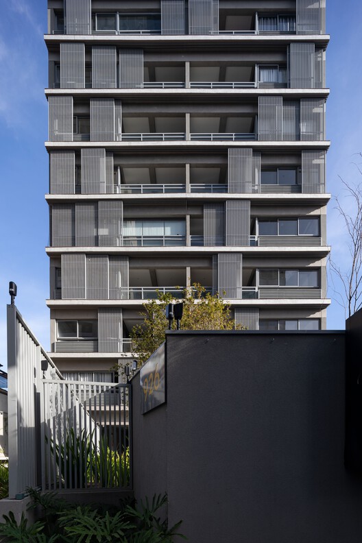 Edifício Cotoxó / SIAA + Eduardo de Almeida - Fotografía exterior, Balcón