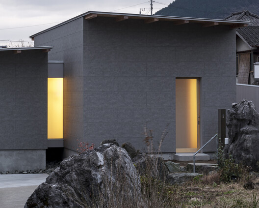 House in Fukumasu / Tatsunori Kakuno/ tatta architects - Exterior Photography, Concrete