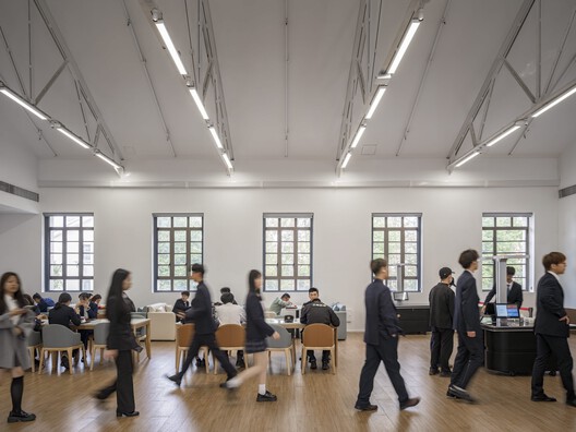 上海商学院漕宝路校区 / gmp Architects - 室内图, 椅子
