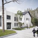 Shanghai Business School Caobao Road Campus - Simply Converted / gmp Architects - Exterior Photography, Courtyard