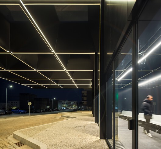 Centro intermodal de Lousada / spaceworkers Centro intermodal de Lousada / spaceworkers - Fotografía interior, Vidrio