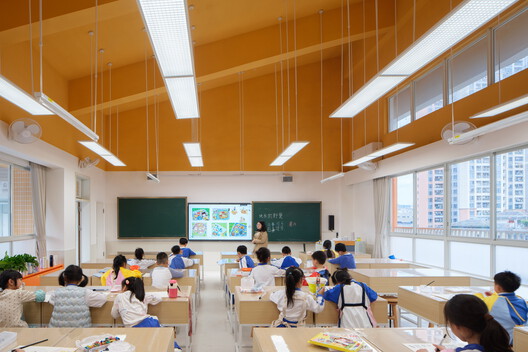 围屋学社 / 孟岩 | 都市实践 - 室内图, 厨房, 桌子, 椅子