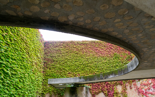 The Silent Pavilion: Carlo Scarpa and the Giardino delle Sculture at the Venice Biennale The Silent Pavilion: Carlo Scarpa and the Giardino delle Sculture at the Venice Biennale - Image 6 of 9