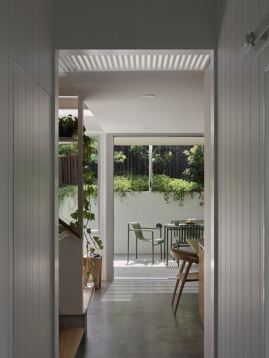 Tighty Whitey House / Maytree Studios Tighty Whitey House / Maytree Studios - Interior Photography, Wood, Chair