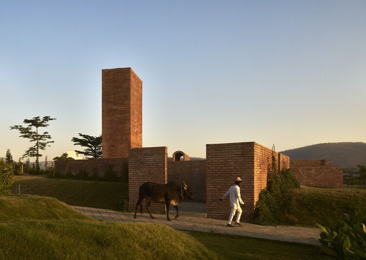 STREET COMMUNITY CLUB/Studio VDGA - Fotografía de exteriores, Ladrillo