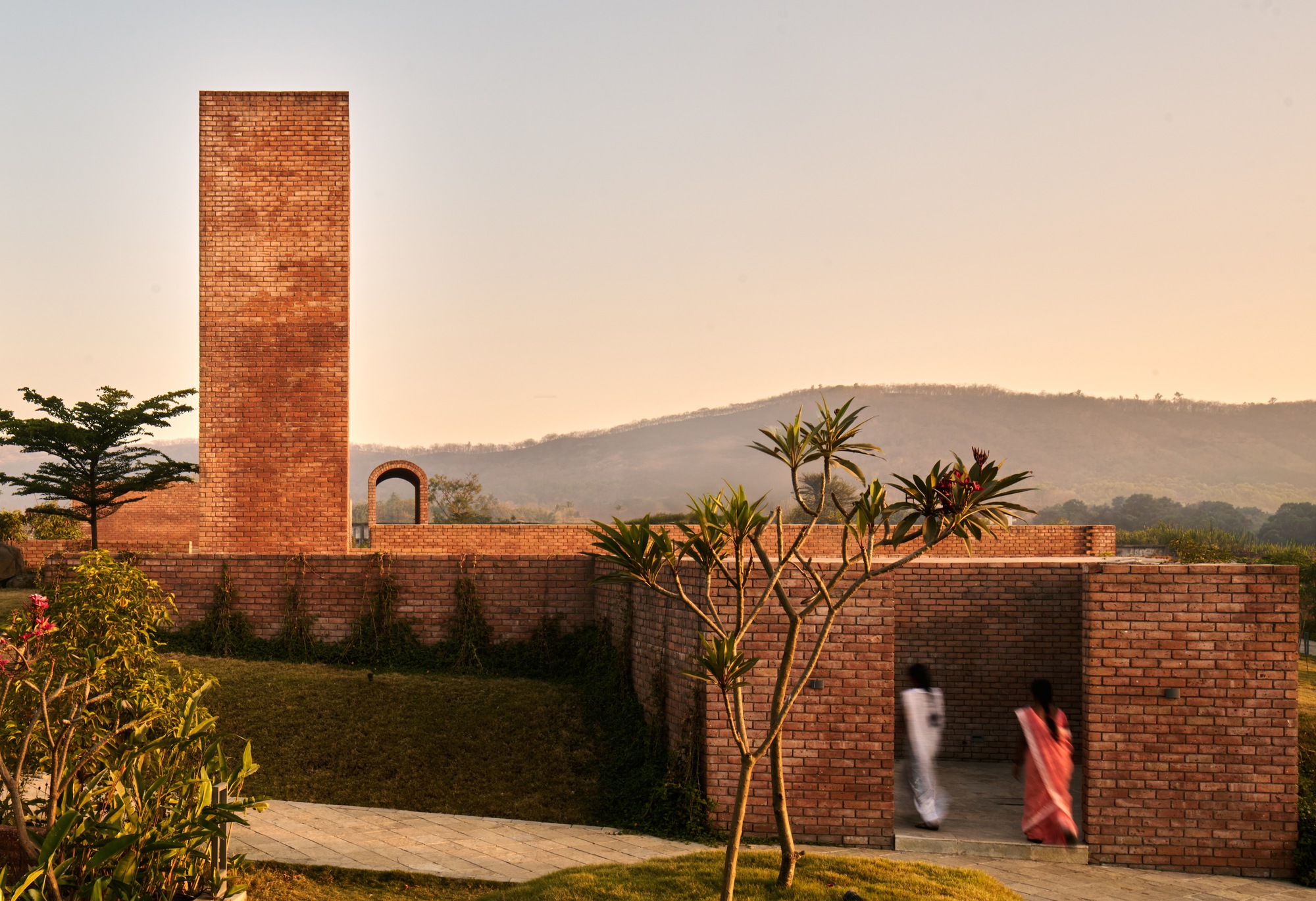 The STREET / Studio VDGA