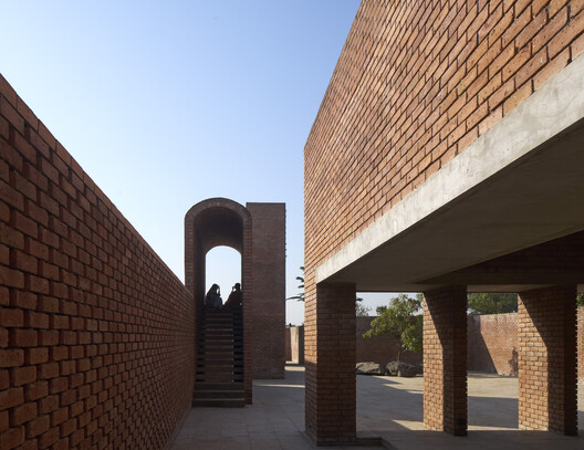 Club comunitario The STREET / Studio VDGA - Imagen 9 de 24