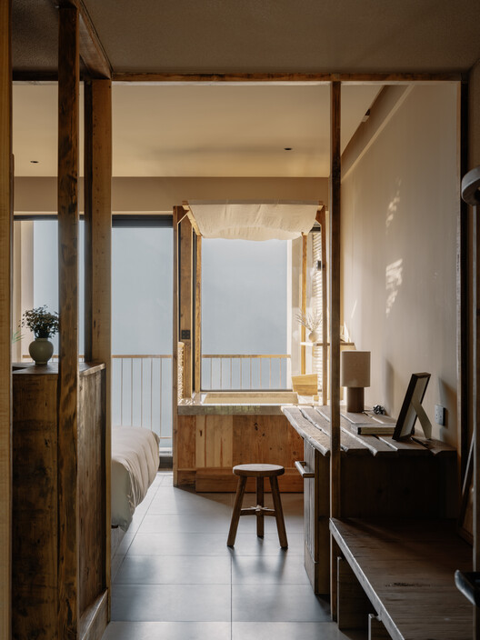 重庆云叠室庐精品酒店 / 如莫空间设计 重庆云叠室庐精品酒店 / 如莫空间设计 - 室内图, 木头, 椅子