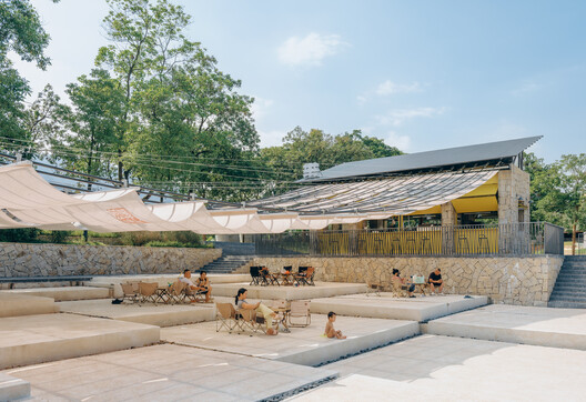 The Grand Canopy / MLA+