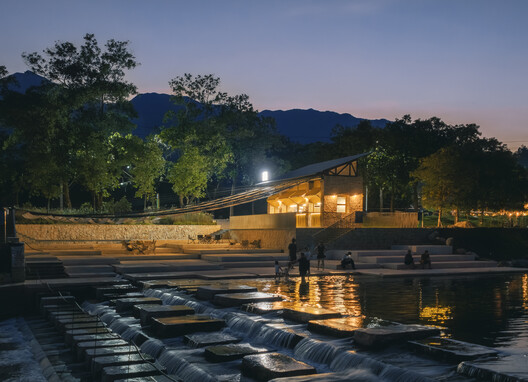 下浪大幕 / MLA+ - 18 的图像 36