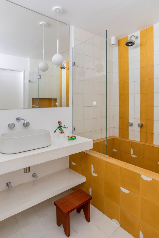 Projeto Fonte da Saudade / Bric Arquitetura | Portillo e Pantoja - Fotografia de Interiores, Banheiro, Pia, Bancada, Iluminação, Bacia Sanitária