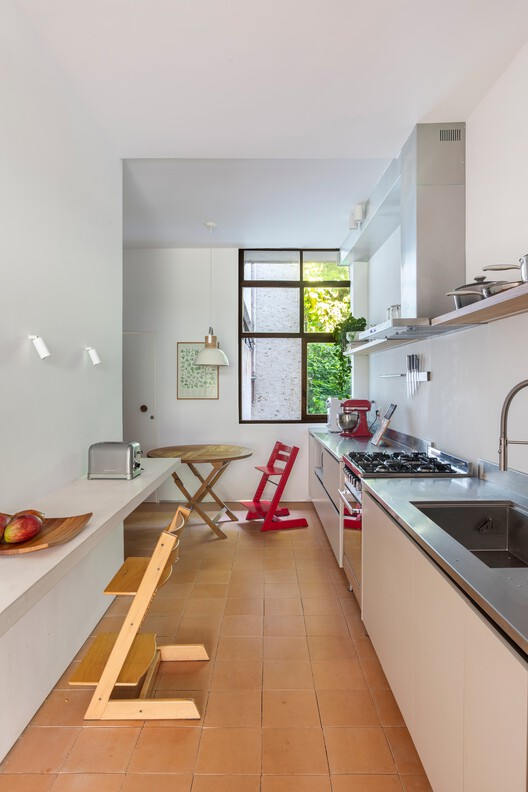 Projeto Fonte da Saudade / Bric Arquitetura | Portillo e Pantoja - Fotografia de Interiores, Cozinha, Madeira, Bancada, Cadeira