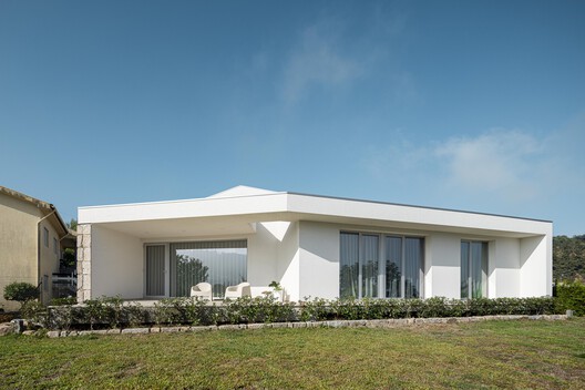 House in Mesão Frio / felixARQS - Daniel félix Arquitectos - Exterior Photography