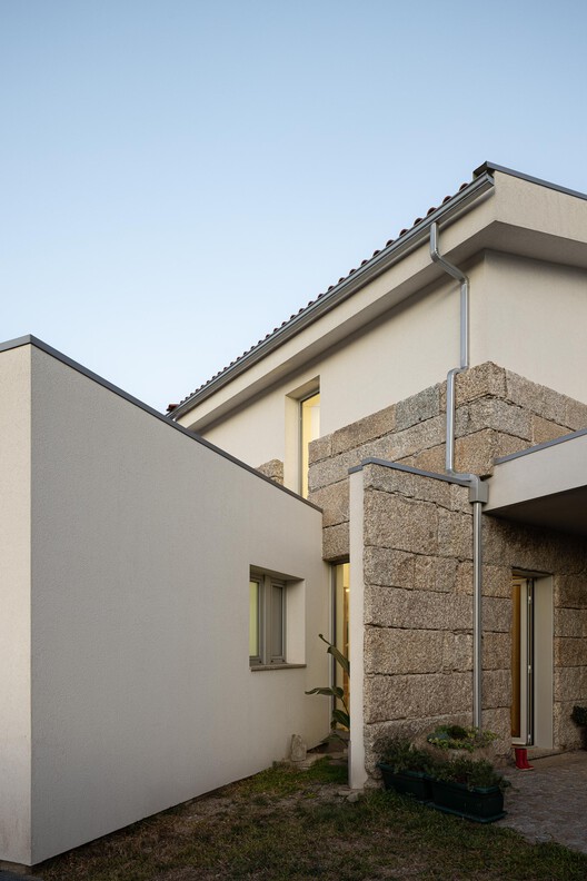 House in Mesão Frio / felixARQS - Daniel félix Arquitectos - Exterior Photography, Concrete