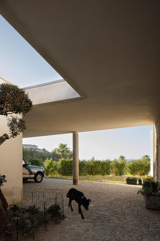 House in Mesão Frio / felixARQS - Daniel félix Arquitectos - Interior Photography, Concrete