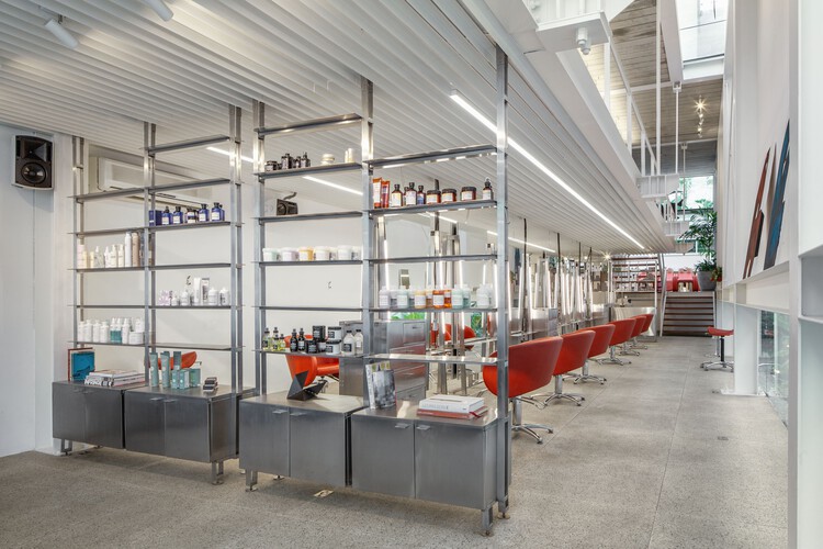 Salão de Beleza Cubo  / FUTURA ESTUDIO - Mais Imagens