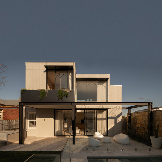 North Freo House / Robeson Architects North Freo House / Robeson Architects - Exterior Photography, Door, Concrete