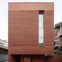 Arquitectura Estratificada / Atelier ITCH - Fotografía Exterior, Madera, Ladrillo