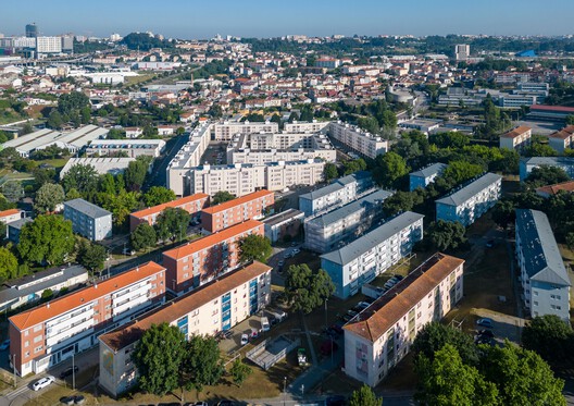 Reabilitação dos edifícios do Bairro do Cerco do Porto / Virgínio Moutinho Arquitectos + José Gigante Arquitecto - Fotografia de Exterior