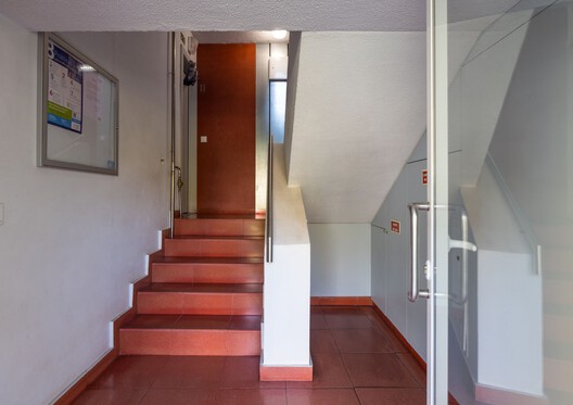 Reabilitação dos edifícios do Bairro do Cerco do Porto / Virgínio Moutinho Arquitectos + José Gigante Arquitecto - Imagem 15 de 34