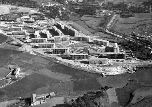 Reabilitação dos edifícios do Bairro do Cerco do Porto / Virgínio Moutinho Arquitectos + José Gigante Arquitecto - Imagem 17 de 34