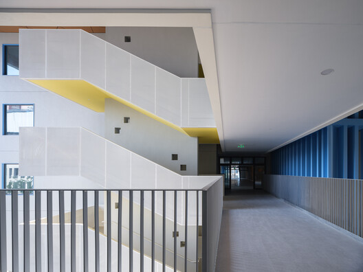 上海普陀区武宁中学异地改扩建项目 / 阿科米星建筑设计事务所 上海普陀区武宁中学异地改扩建项目 / 阿科米星建筑设计事务所 - 室内图