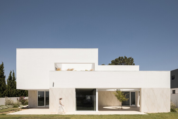 House of Verdizela / Estúdio AMATAM - Exterior Photography, Houses