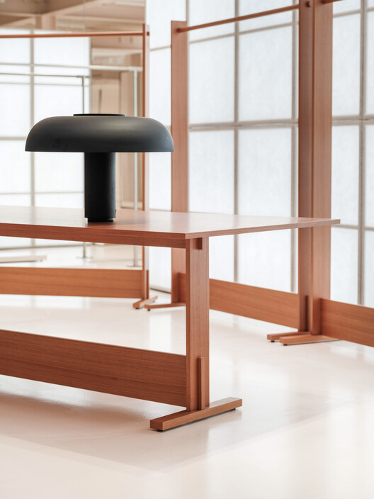 H&M 首尔圣水洞 / SKYnoa H&M 首尔圣水洞 / SKYnoa - 室内图, 厨房, 木头