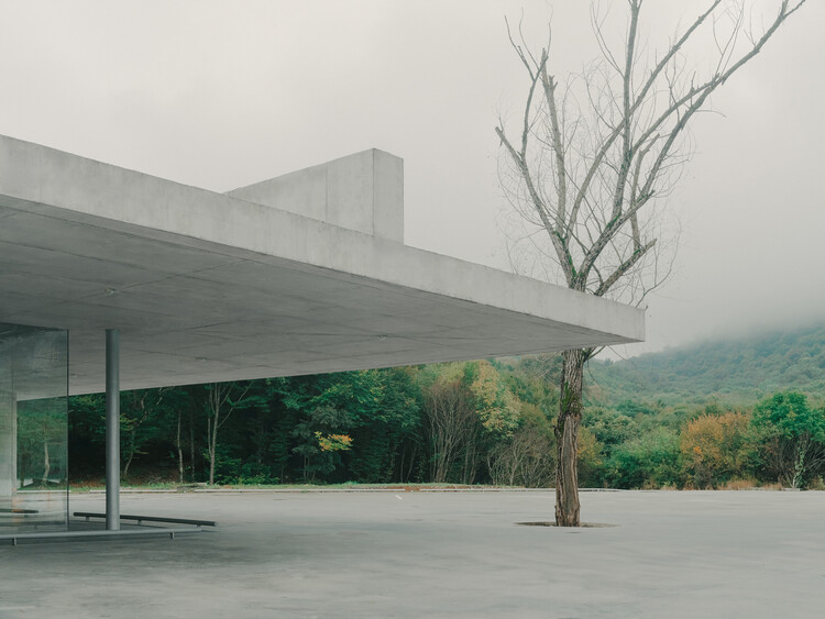 Pabellón de recepción/David Giorgadze Architects - Imagen 15 de 28