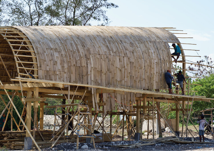 BaleBio Pavilion/Cave Urban - fotografía exterior, madera