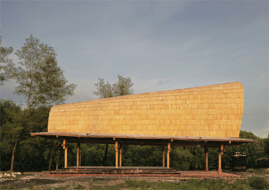 Pabellón BaleBio / Cave Urban Pabellón BaleBio / Cave Urban - Fotografía exterior, Madera